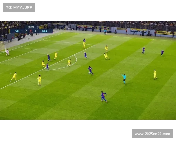 巴萨2-0比利亚雷亚尔，亚马尔破门助球队领跑西甲