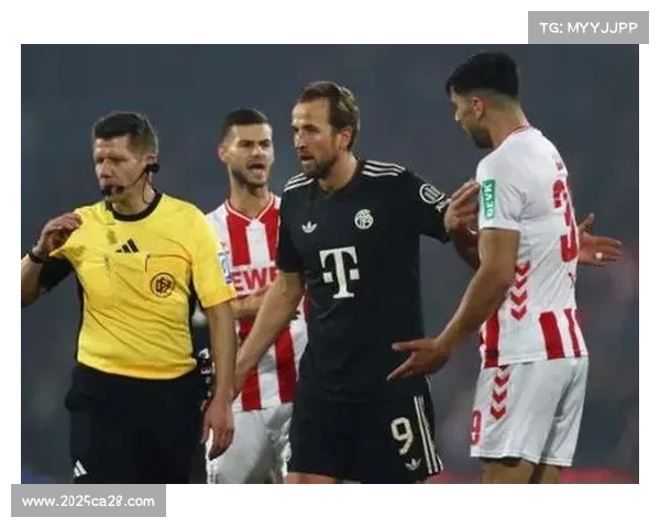 金玟哉头球反超比分，拜仁3-1逆转科隆